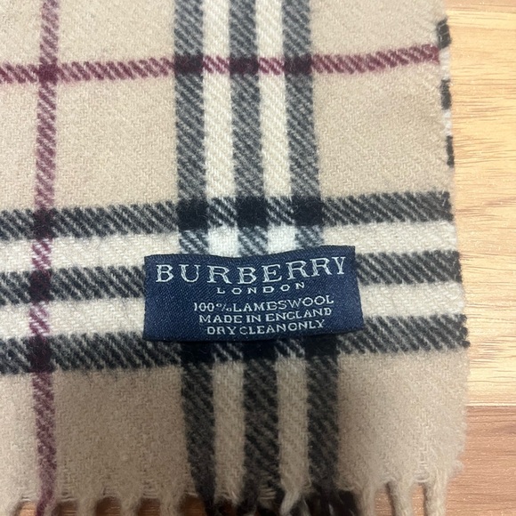 Burberry Classic Tan and Black Plaid Wool Scarf - Picture 2 of 2